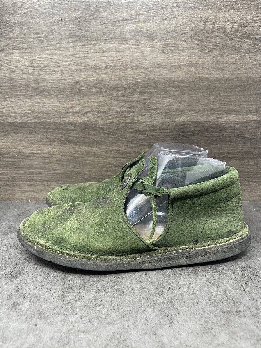 Womens Green Leather Moccasin Shoes 8-9 Boho Y2K Artisan Sunburst Button Casual